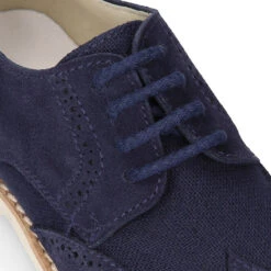 Blucher Niño Ceremonia Con Cordones En Piel Serraje Con Lino Marino. 26 Blucher Niño Ceremonia Con Cordones En Piel Serraje Con Lino Marino. -Okaaspain blucher ninos ceremonia piel serraje combinado lino color azul marino picados pala vega 9