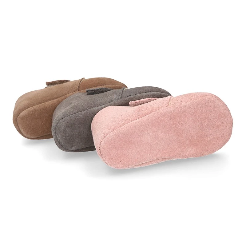 Bota Safari Bebé Sin Cordones En Piel Serraje Con Forro Borreguillo. 21 Bota Safari Bebé Sin Cordones En Piel Serraje Con Forro Borreguillo. - Imagen 19