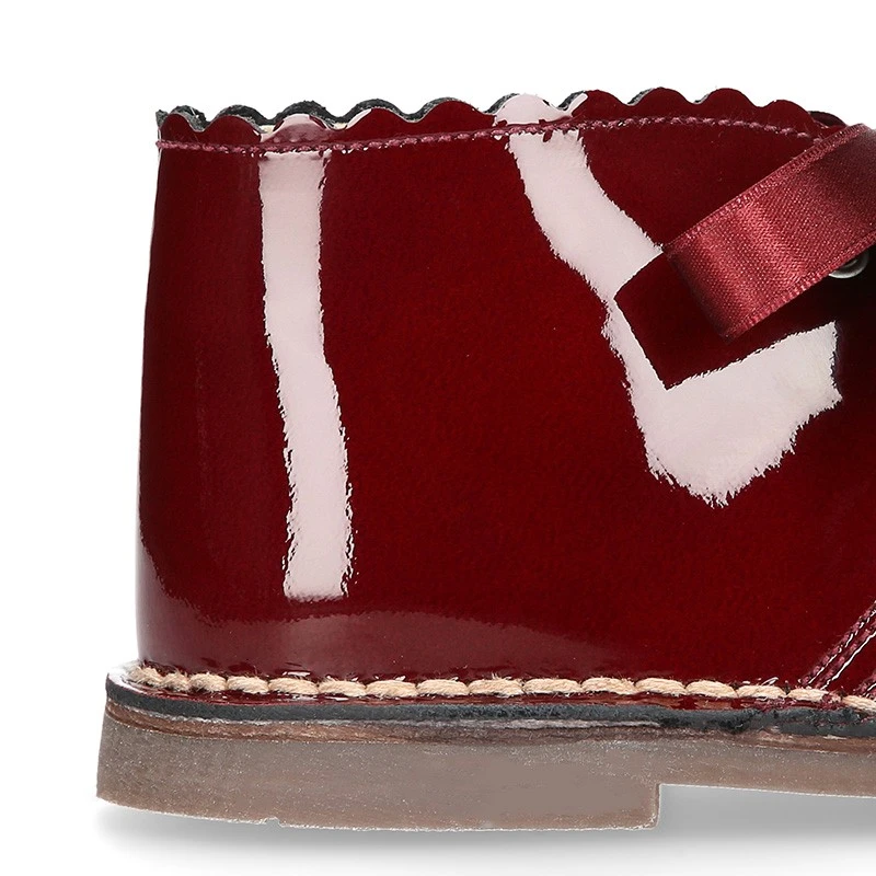 Bota Safari O Pisacacas Niñas Con Cordones Y Ondas En Piel Charol. 15 Bota Safari O Pisacacas Niñas Con Cordones Y Ondas En Piel Charol. - Imagen 13