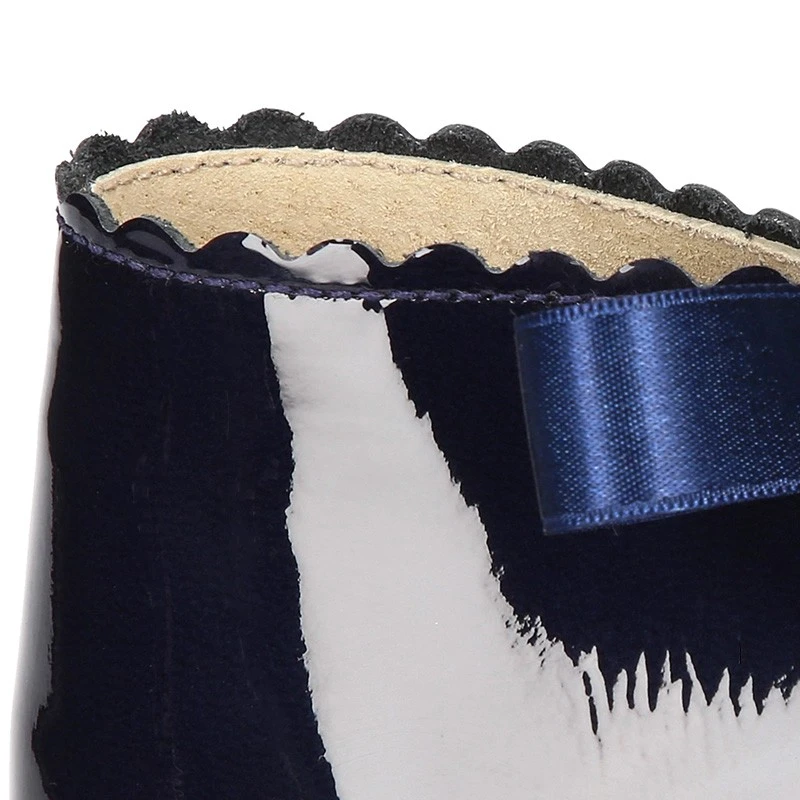 Bota Safari O Pisacacas Niñas Con Cordones Y Ondas En Piel Charol. 17 Bota Safari O Pisacacas Niñas Con Cordones Y Ondas En Piel Charol. - Imagen 15