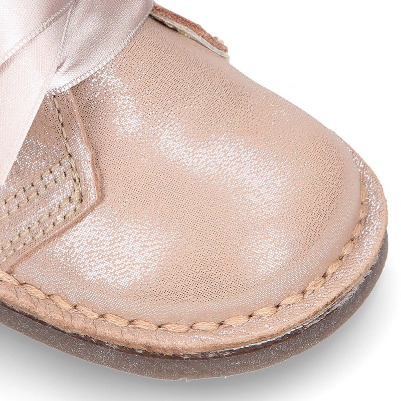 Botita Safari Niña Lazos Seda Y Cuello De Pelo En Piel Laminada. 17 Botita Safari Niña Lazos Seda Y Cuello De Pelo En Piel Laminada. - Imagen 15