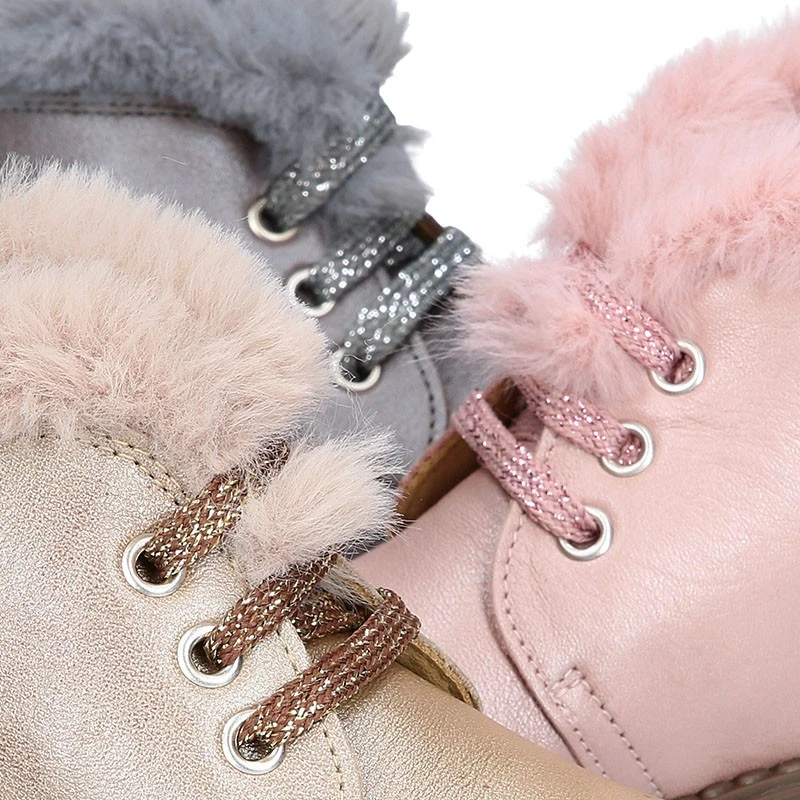 Botita Safari Niña Con Cordones Y Cuello De Pelo En Piel PERLADA. 19 Botita Safari Niña Con Cordones Y Cuello De Pelo En Piel PERLADA. - Imagen 17