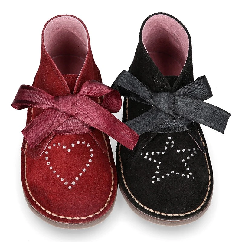 Botita Safari Niños FANTASÍA En Piel Serraje Con Lazos. 13 Botita Safari Niños FANTASÍA En Piel Serraje Con Lazos. - Imagen 11