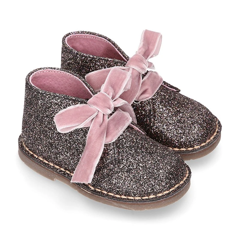 Botita Safari Niña Lazos GLITTER Y Lazos De Terciopelo. 8 Botita Safari Niña Lazos GLITTER Y Lazos De Terciopelo. - Imagen 6