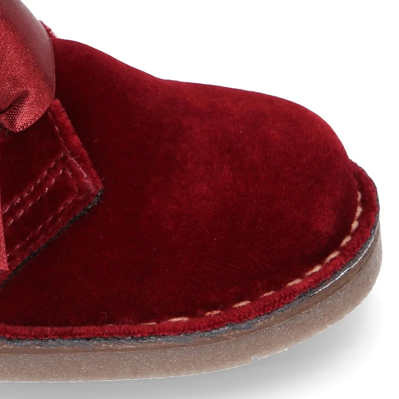 Botita Safari Niña Lazos TERCIOPELO Y Lazos De Seda. 16 Botita Safari Niña Lazos TERCIOPELO Y Lazos De Seda. - Imagen 14