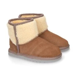 Botitas Niño Tipo Australianas Con Cuello PELUCHE En Piel Serraje.