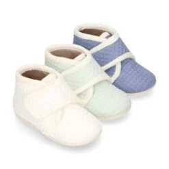 Botita Casa Niños Sin Cordones En Lona CUADRILLÉ.