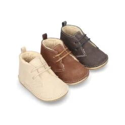 Botita Safari Bebé Con Cordones Y BORREGO En Piel Serraje.
