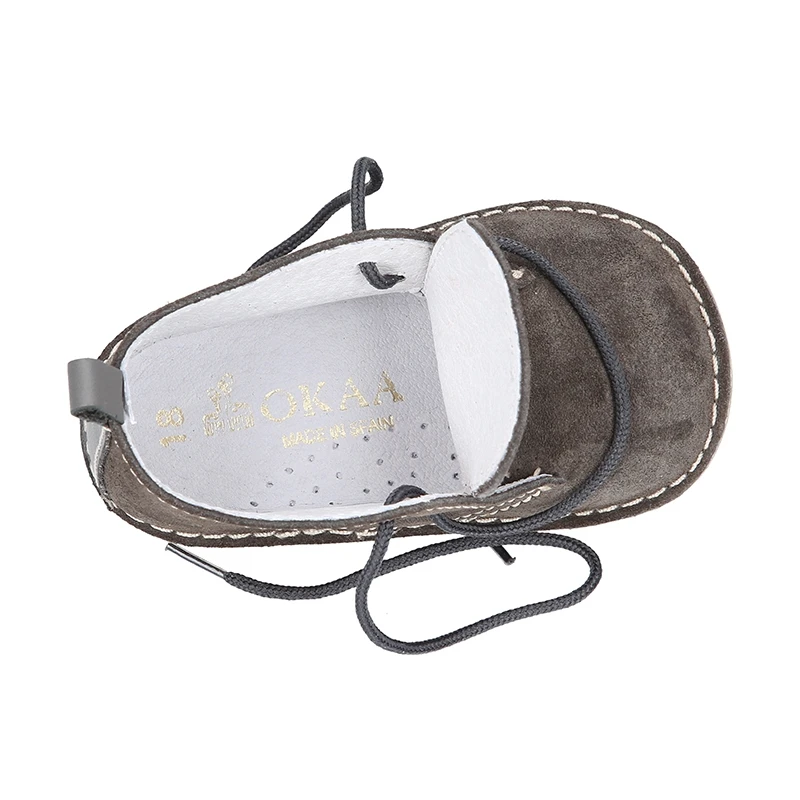 Botita Safari Bebé Con Cordones Y Suela SUPER FLEXIBLE En Piel Serraje. 11 Botita Safari Bebé Con Cordones Y Suela SUPER FLEXIBLE En Piel Serraje. - Imagen 9