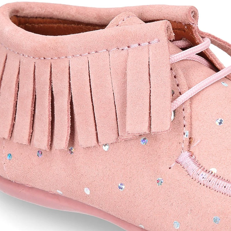 Botita Tipo Wallabi Con Cordones Y FLECOS En Serraje Punti. 15 Botita Tipo Wallabi Con Cordones Y FLECOS En Serraje Punti. - Imagen 13