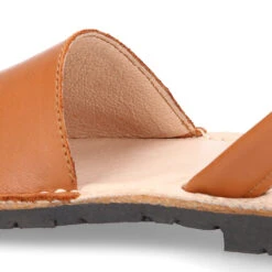 Menorquina Niños Con Tira En Piel SUAVE En Colores Tierra. 33 Menorquina Niños Con Tira En Piel SUAVE En Colores Tierra. -Okaaspain menorquina ninos ninas tira piel napa suave suela flexible colores tierra 13