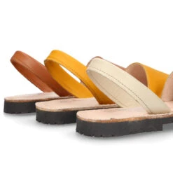 Menorquina Niños Con Tira En Piel SUAVE En Colores Tierra. 28 Menorquina Niños Con Tira En Piel SUAVE En Colores Tierra. -Okaaspain menorquina ninos ninas tira piel napa suave suela flexible colores tierra 8