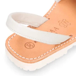 Menorquina Niños Tira Colores Pasteles Y Suela Blanca En Piel EXTRA SUAVE. 38 Menorquina Niños Tira Colores Pasteles Y Suela Blanca En Piel EXTRA SUAVE. -Okaaspain menorquina tira colores pasteles y suela blanca en piel extra suave 16