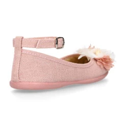 Mercedita Niña Ceremonia Tipo Gilda Con Flores En Lino. -Okaaspain mercedita nina ceremonia tipo gilda cierre hebilla flores lona lino 4