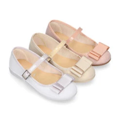 Mercedita Niña Okaa Con Hebilla Y Lazo Zapatero En Lona Laminada.