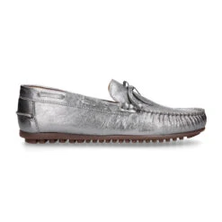 Mocasín Con Lazos En Piel Metalizada Para Mayores. -Okaaspain mocasin con lazos en piel metalizada para mayores 4