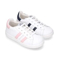 Zapatilla Niño Colegial Con Cordones Y Rayas Laterales En Piel Lavable.