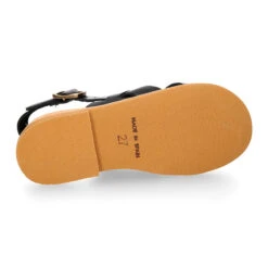 Sandalia Niños Con Tiras Cruzadas En Piel En Color NEGRO. -Okaaspain sandalia ninos diseno tiras cruzadas piel vaquetilla color negro 12