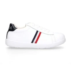 Zapatilla Niños Colegial OKAA Con Cordones Y Diseño Con Bandera En Piel Lavable. 18 Zapatilla Niños Colegial OKAA Con Cordones Y Diseño Con Bandera En Piel Lavable. -Okaaspain zapatilla ninos ninas okaa cordones diseno lateral bandera piel lavable 2