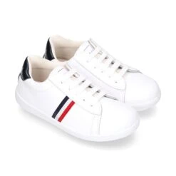 Okaaspain 7 Zapatilla Niños Colegial OKAA Con Cordones Y Diseño Con Bandera En Piel Lavable.