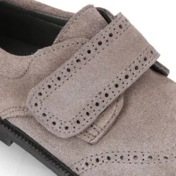 Zapato Colegial Niño Tipo Blucher Sin Cordones Y Diseño Pala Vega En Piel Serraje. 29 Zapato Colegial Niño Tipo Blucher Sin Cordones Y Diseño Pala Vega En Piel Serraje. -Okaaspain zapato colegial nino tipo blucher pala vega cierre adherente piel serraje sin cordones 9
