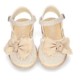 Alpargata Niña Con Lazo En LINO NATURAL. 27 Alpargata Niña Con Lazo En LINO NATURAL. -Okaaspain zapato o alpargata con hebilla y lazo en lona lino natural 10