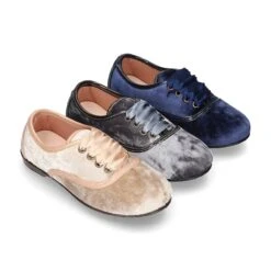 Zapato Tipo Blucher Con Lazos En TERCIOPELO NACARADO.